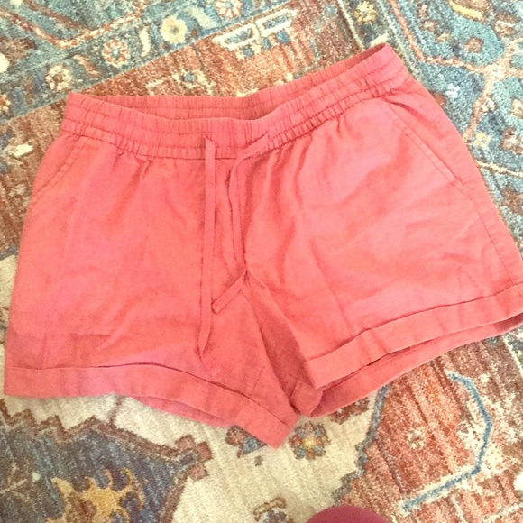 Old Navy Pants - Coral linen shorts